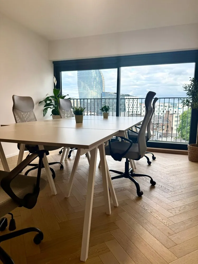 Bureau privatif La Belle Liégeoise, 5 postes, étage 7